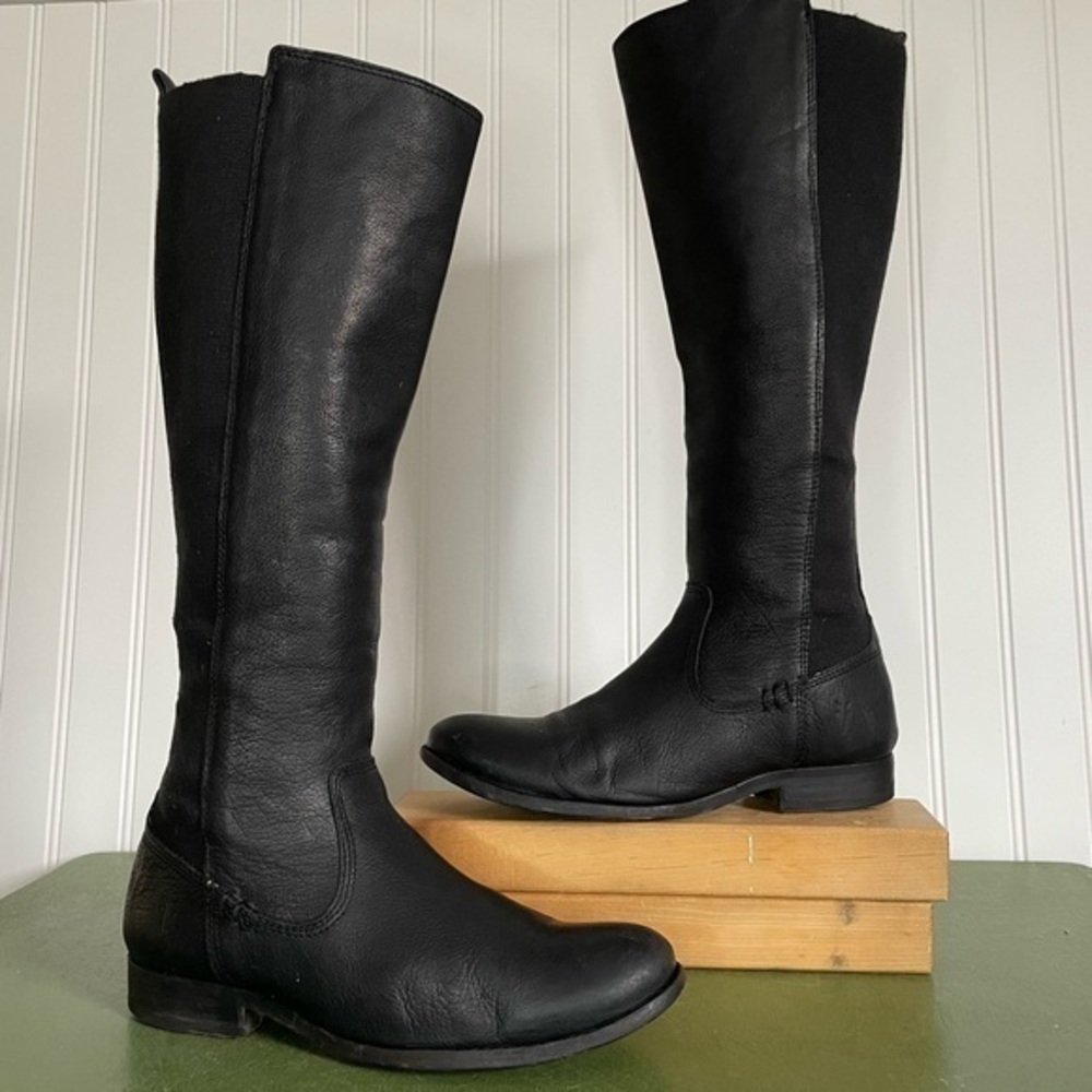 Frye MOLLY GORE Riding Boots in Black Buffalo Leather *Mexico*